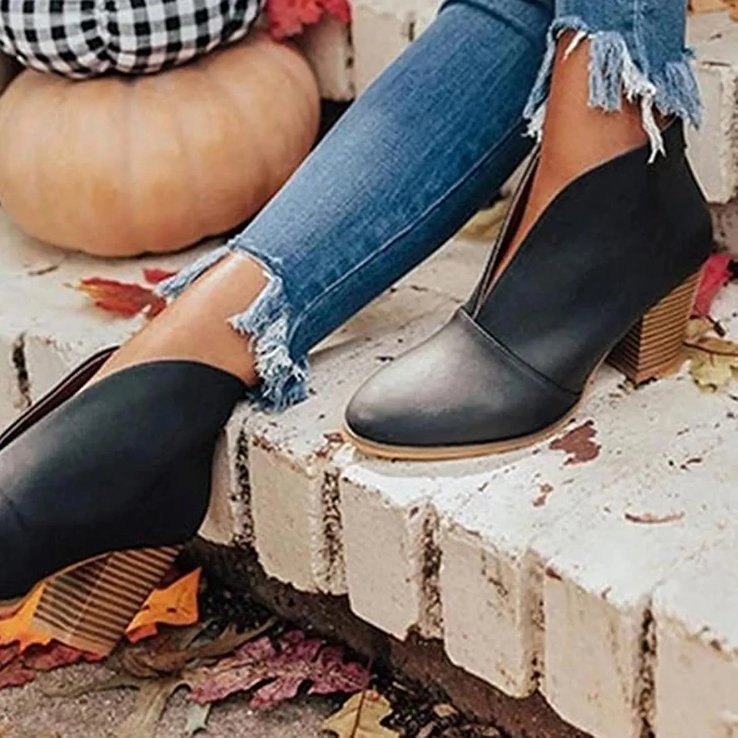 Cathalem Ankle Boots for Women, Womens Ankle Boots Pointed Toe Faux Stacked Chunky Heels Tassels Side Zipper Booties