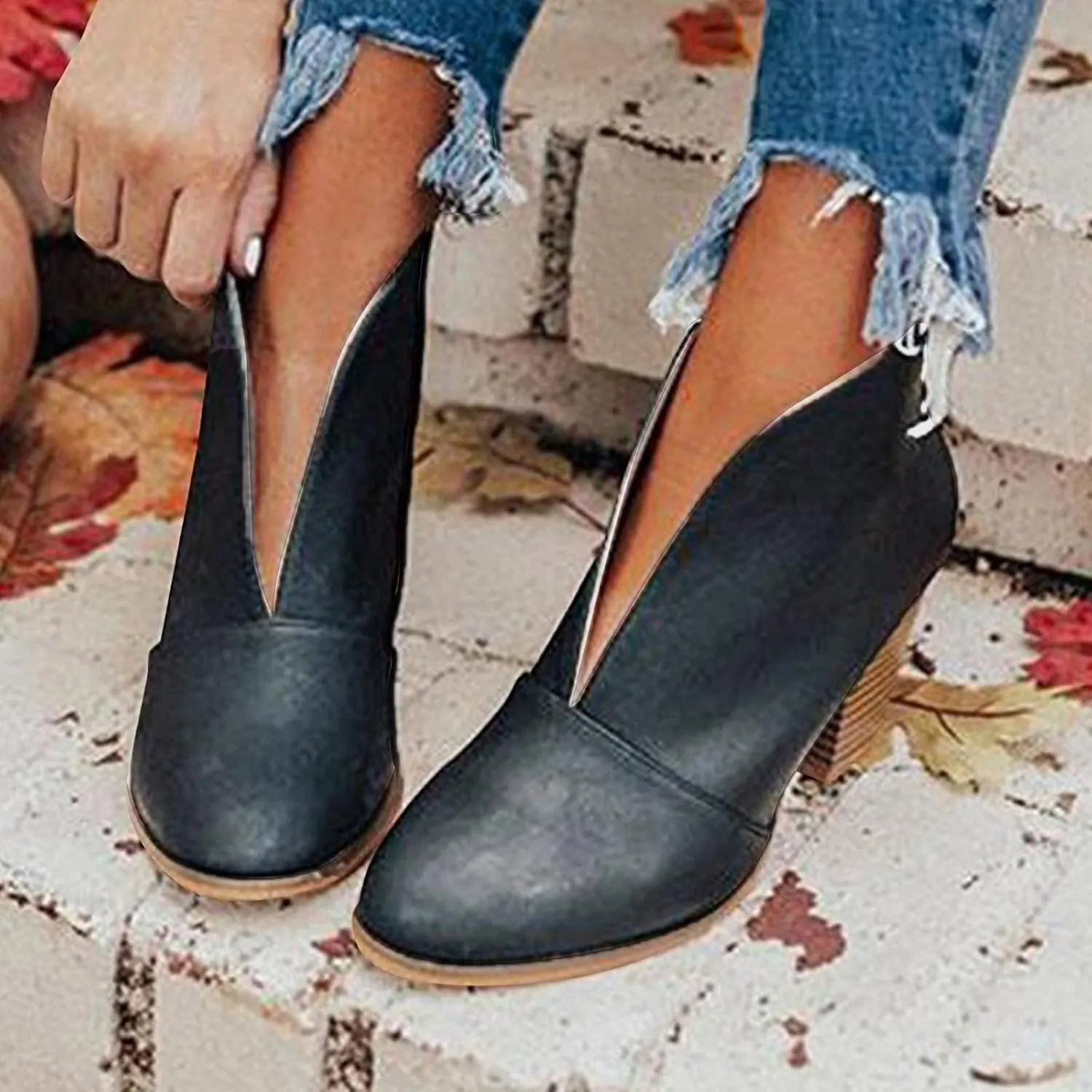 Cathalem Ankle Boots for Women, Womens Ankle Boots Pointed Toe Faux Stacked Chunky Heels Tassels Side Zipper Booties